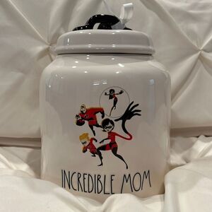 Rae Dunn Disney Pixar The Incredibles Large Cookie Jar “Incredible Mom” NWT